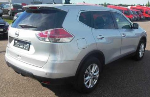 Left hand drive NISSAN X TRAIL Acenta 1.6 dCi CVT Navi Glasdach
